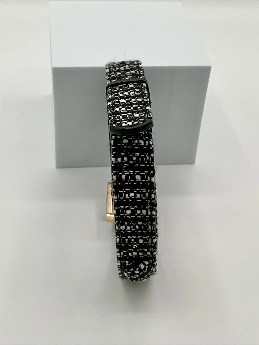LIKE NEW Torrid Narrow Waist Belt Tweed Cloth B&W Gold Hardware Size 0/00
